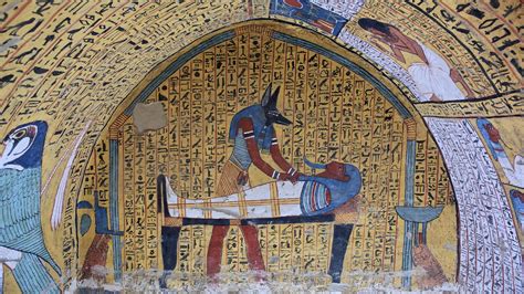  「Luxury Arts of Ancient Egypt」：魅惑的なファラオの芸術と、失われた文明への誘い